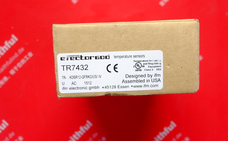 Ifm TR7432 易福门用于PT100/PT1000热电阻探头带显示屏的估算单元 TR-...KDBR12-QFRKG/US/....../V