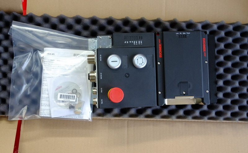 Euchner 114425 安士能MGB-L1-PN评估模块和总线模块 MGB-L1B-PNA-R-114425 弹簧力锁止 ，配有3个控制装置，7/8"和M12插头