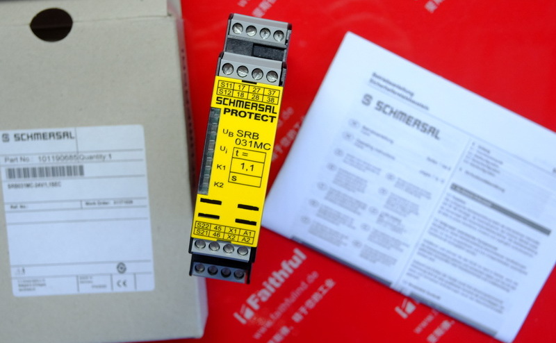 Schmersal 101190685 施迈赛安全继电器模块 SRB031MC-24V/1,1SEC